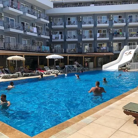 Monna Roza Hotel 4*