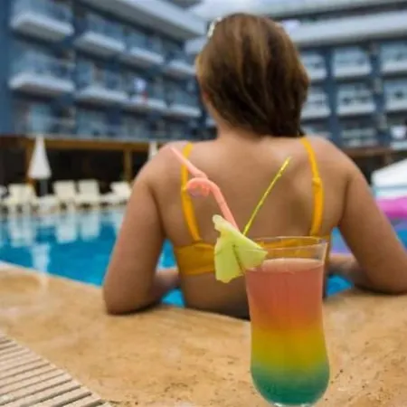 Hotel Monna Roza Kemer